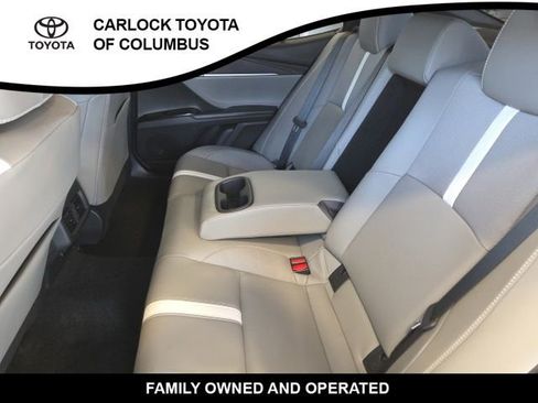 Used 2025 Toyota Camry SE FWD image 14