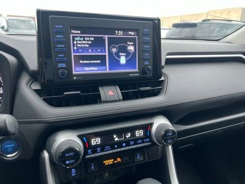 Used 2021 Toyota RAV4 XLE w/ Convenience Package AWD/4WD image 13