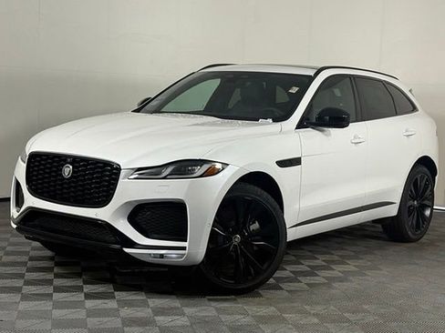 New 2026 Jaguar F-PACE R-Dynamic S image 2