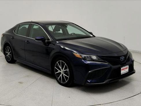 Certified 2022 Toyota Camry SE w/ Cold Weather Package image 1