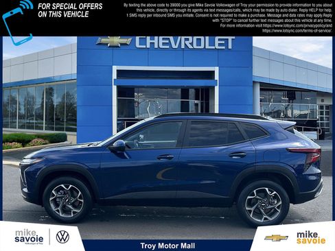 Certified 2024 Chevrolet Trax LT w/ Driver Confidence Package FWD image 2