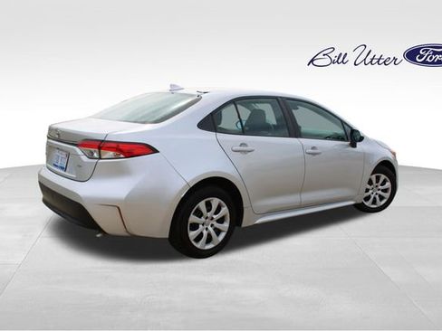 Used 2024 Toyota Corolla LE image 5