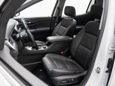 Used 2019 GMC Acadia SLT w/ LPO, Floor Liner Package AWD/4WD image 15