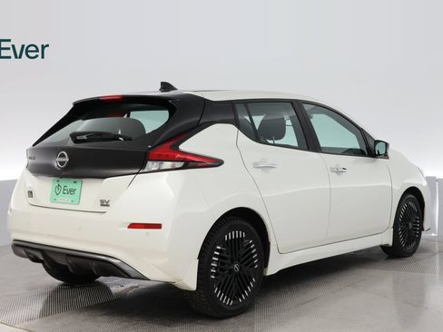 Used 2024 Nissan Leaf SV Plus FWD image 3