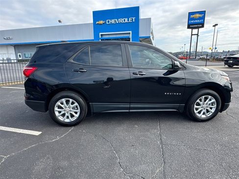 Used 2020 Chevrolet Equinox LS w/ LPO, Floor Liner Package image 5