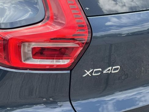 Certified 2026 Volvo XC40 B4 Core w/ Climate Package FWD image 10
