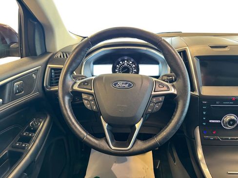 Used 2019 Ford Edge Titanium w/ Equipment Group 301A AWD/4WD image 13