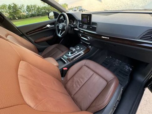 Used 2019 Audi Q5 2.0T Premium w/ Convenience Package AWD/4WD image 32