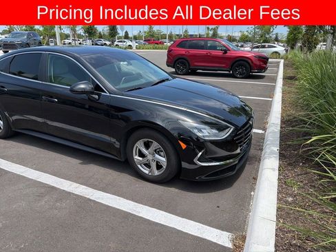 Used 2022 Hyundai Sonata SE w/ Cargo Package FWD image 6
