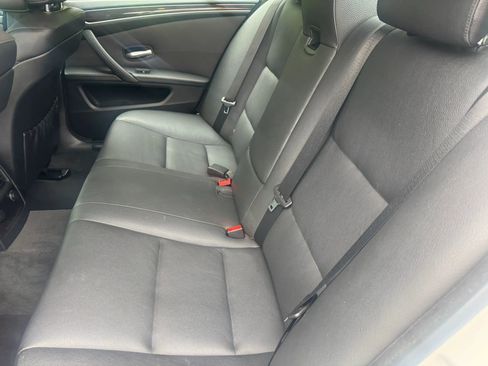 Used 2010 BMW 528i xDrive Sedan AWD/4WD image 19