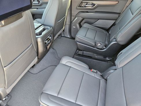 New 2026 GMC Yukon Denali w/ Denali Reserve Package AWD/4WD image 20