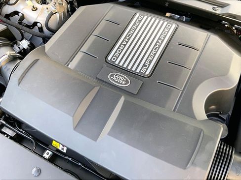 New 2026 Land Rover Defender 110 X-Dynamic SE image 15