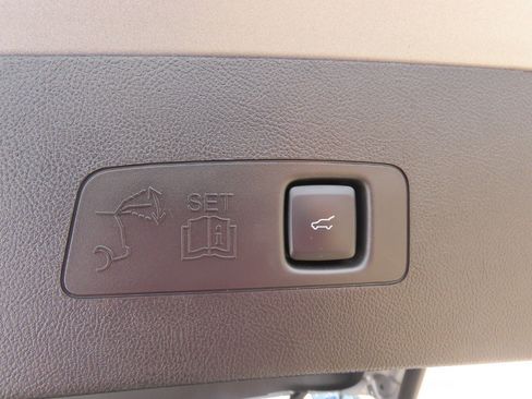Used 2022 Lincoln Corsair FWD w/ Equipment Group 101A image 15