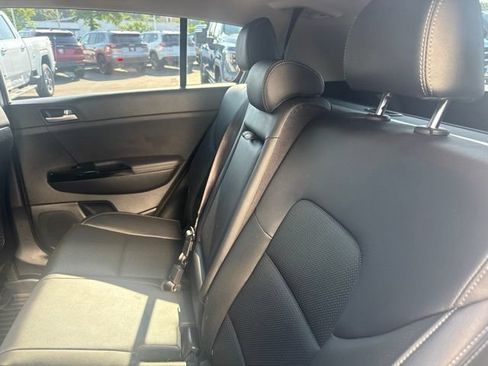 Used 2022 Kia Sportage EX AWD/4WD image 18