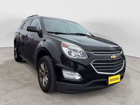 Used 2017 Chevrolet Equinox LT image 5