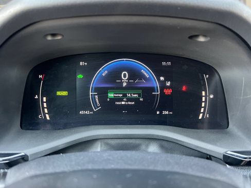 Used 2025 Toyota Camry SE FWD image 23