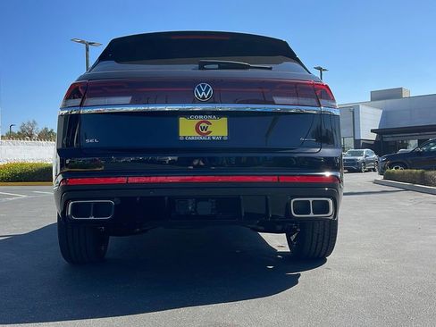 New 2026 Volkswagen Atlas Cross Sport SEL Premium R-Line image 9