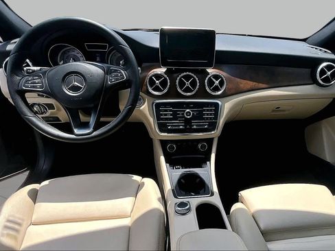 Used 2017 Mercedes-Benz GLA 250 image 15