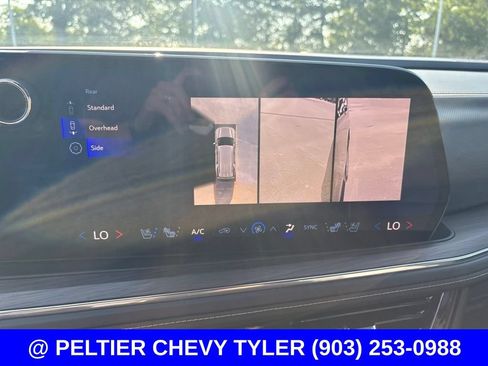 Used 2025 Chevrolet Tahoe Premier RWD image 17
