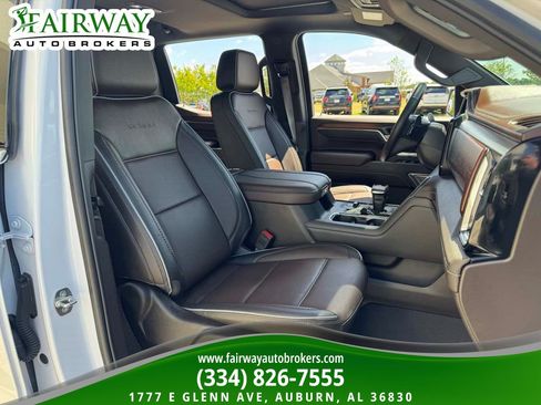 Used 2024 GMC Sierra 1500 Denali w/ Denali Reserve Package AWD/4WD image 12