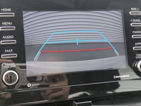 Used 2023 Toyota Camry SE image 18