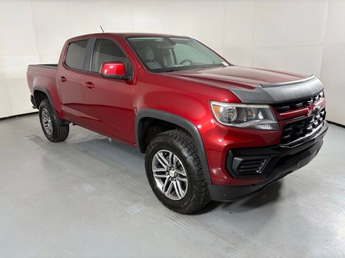 Used 2021 Chevrolet Colorado W/T w/ Custom Special Edition RWD image 2
