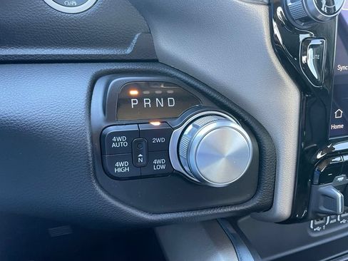 Used 2022 RAM 1500 Laramie AWD/4WD image 11