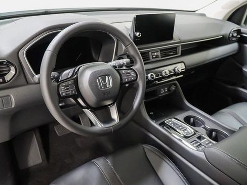 New 2025 Honda Pilot EX-L image 19