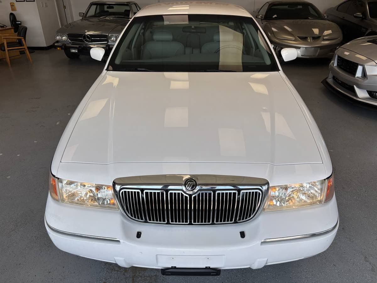 Used 2002 Mercury Grand Marquis GS RWD image 7