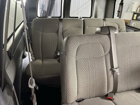 Used 2025 Chevrolet Express 3500 LT w/ LT Preferred Equipment Group image 19
