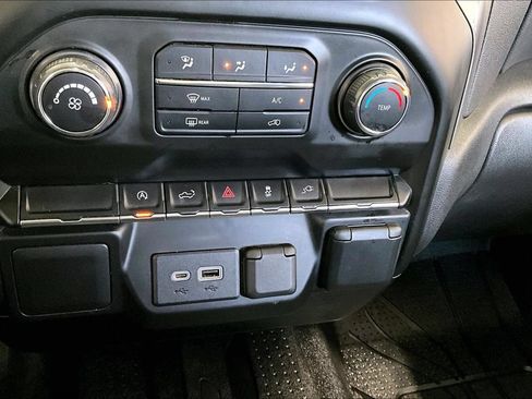 Used 2021 Chevrolet Silverado 1500 Custom AWD/4WD image 15