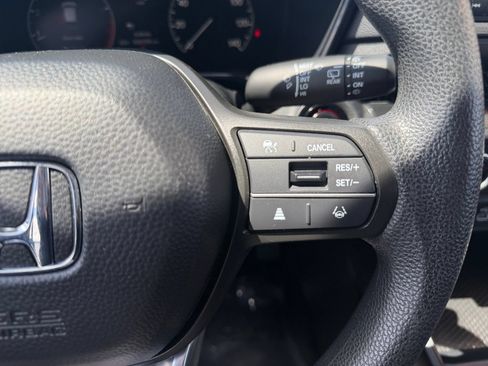 Used 2025 Honda CR-V LX image 20
