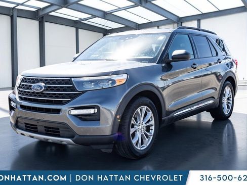 Used 2020 Ford Explorer XLT w/ Equipment Group 202A RWD image 21