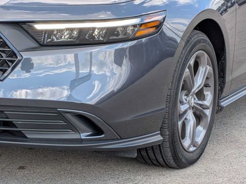 Certified 2023 Honda Accord EX image 11