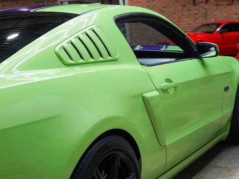 Used 2013 Ford Mustang GT Premium w/ Brembo Brake Pkg RWD image 16