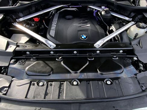 Certified 2025 BMW X5 xDrive40i w/ Climate Comfort Package image 29