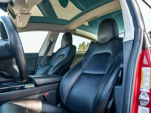 Used 2019 Tesla Model 3 Mid Range image 18