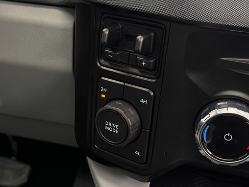 Used 2024 Ford F450 Limited w/ FX4 Off-Road Package image 40