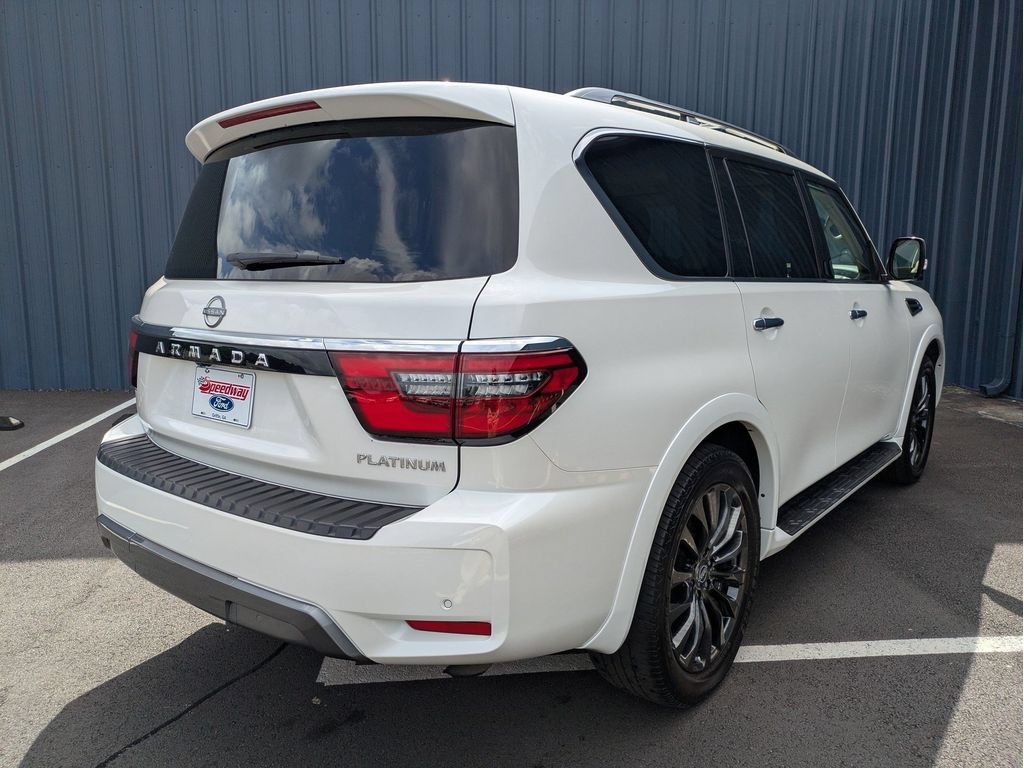 Used 2024 Nissan Armada Platinum w/ Captain's Chairs Package RWD image 5