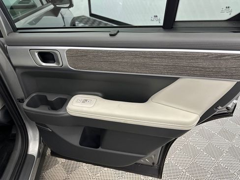 Certified 2024 Hyundai Santa Fe Limited image 18