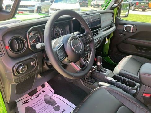 New 2026 Jeep Wrangler Unlimited Rubicon AWD/4WD image 15
