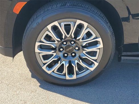 Used 2024 GMC Yukon Denali Ultimate image 36