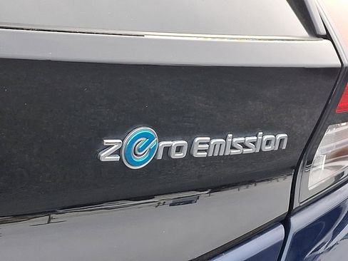 Used 2022 Nissan Leaf S Plus image 28