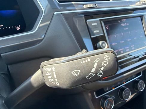 Used 2022 Volkswagen Tiguan S FWD image 48