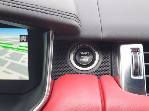 Used 2022 Land Rover Range Rover Sport SVR AWD/4WD image 20