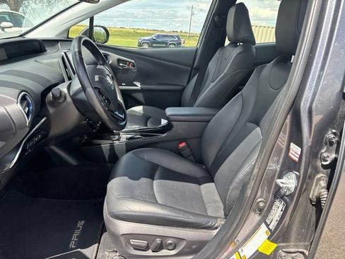 Used 2019 Toyota Prius Limited FWD image 22