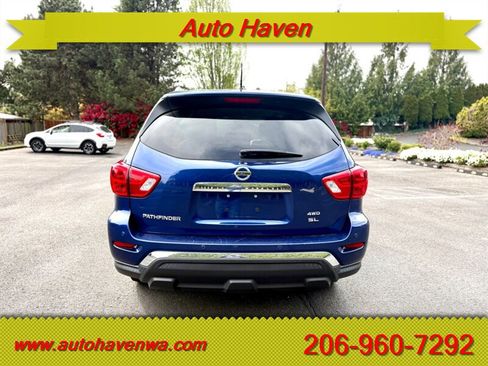 Used 2017 Nissan Pathfinder SL image 6