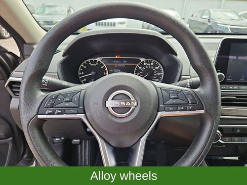 Used 2023 Nissan Altima 2.5 SV image 10