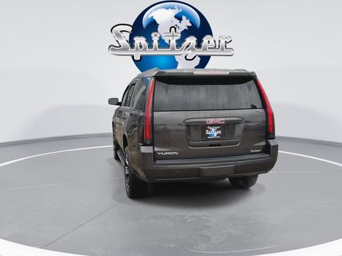 Used 2017 GMC Yukon SLE w/ SLE Value Package image 8