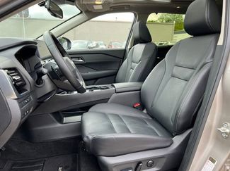 Used 2025 Nissan Rogue SL w/ Tech Package AWD/4WD video 3